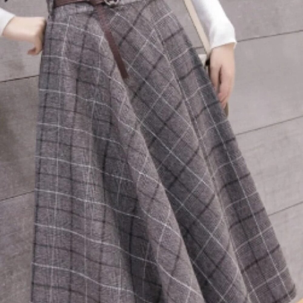 NWT Women's Checked Midi Skirt Gray US Size S